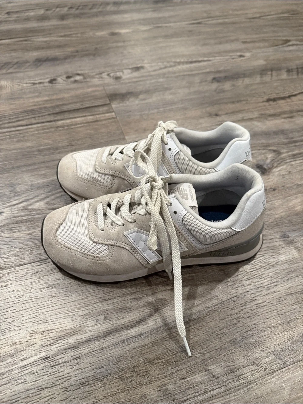 New Balance 574 Core WL574EVW WOMEN'S Sneakers Sz 8.5 Nimbus Cloud Running Shoes